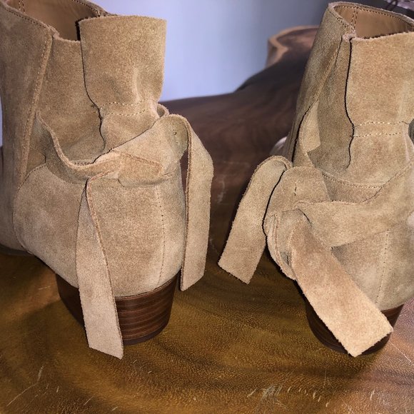 ♥ NWT AEROSOLES Tan Suede Booties Size 9 - Picture 4 of 7